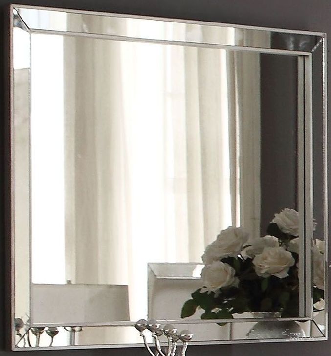 The appearance of Voeville Ii Platinum Mirror designed by ACME in the transitional interior design. This silver piece of furniture  was selected by 1StopBedrooms from Voeville Ii Collection to add a touch of cosiness and style into your home. Sku: 24844. Material: Wood. Product Type: Dresser Mirror. Image1