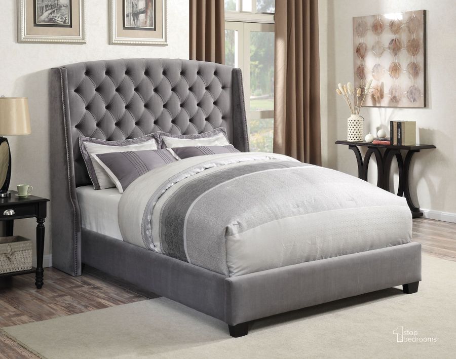 The appearance of Pissarro Grey Velvet King Platform Bed designed by Coaster in the modern / contemporary interior design. This gray piece of furniture  was selected by 1StopBedrooms from Pissarro Collection to add a touch of cosiness and style into your home. Sku: 300515KEB1;300515KEB2. Bed Type: Platform Bed. Product Type: Platform Bed. Bed Size: King. Material: Velvet. Image1