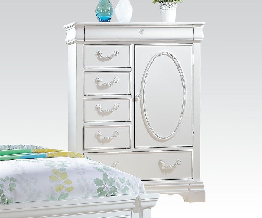 The appearance of ACME Estrella Youth Chest in White designed by ACME in the transitional interior design. This white piece of furniture  was selected by 1StopBedrooms from Estrella Collection to add a touch of cosiness and style into your home. Sku: 30246. Material: Wood. Product Type: Chest. Image1