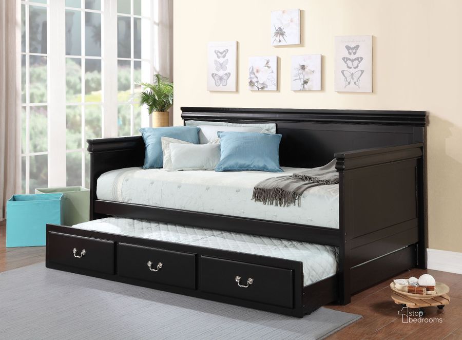 The appearance of Bailee Black Daybed designed by ACME in the transitional interior design. This black piece of furniture  was selected by 1StopBedrooms from Bailee Collection to add a touch of cosiness and style into your home. Sku: 39095HF;39096RL. Bed Type: Daybed. Material: Wood. Product Type: DayBed.
