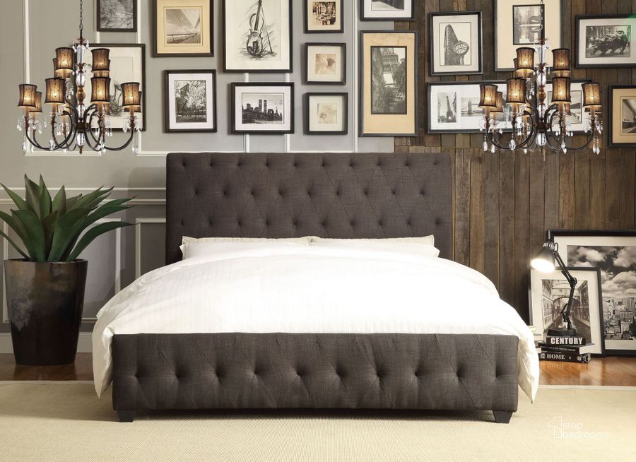The appearance of Baldwyn Fabric King Platform Bed designed by Homelegance in the modern / contemporary interior design. This gray piece of furniture  was selected by 1StopBedrooms from Baldwyn Collection to add a touch of cosiness and style into your home. Sku: 5789KN-1EK;5789KN-3EK. Bed Type: Platform Bed. Material: Fabric. Product Type: Platform Bed. Bed Size: King. Image1