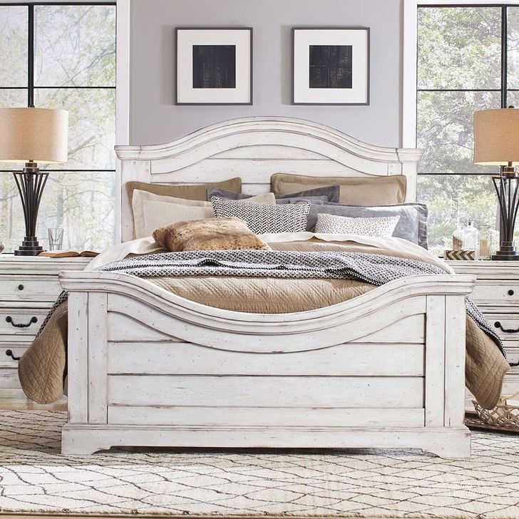 The appearance of Stonebrook Panel Bed (Antique White) (Queen) designed by American Woodcrafters in the transitional interior design. This antique white piece of furniture  was selected by 1StopBedrooms from Stonebrook Collection to add a touch of cosiness and style into your home. Sku: 7810-950;7810-952;7810-880. Bed Type: Panel Bed. Product Type: Panel Bed. Bed Size: Queen. Image1