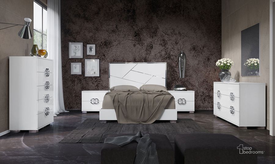 The appearance of Dafne Panel Bedroom Set designed by ESF in the modern / contemporary interior design. This white high gloss piece of furniture  was selected by 1StopBedrooms from Dafne Collection to add a touch of cosiness and style into your home. Sku: DAFNEBEDQS;WFRAMEQUEENS;DAFNENS. Bed Type: Panel Bed. Product Type: Panel Bed. Bed Size: Queen. Material: MDF. Image1