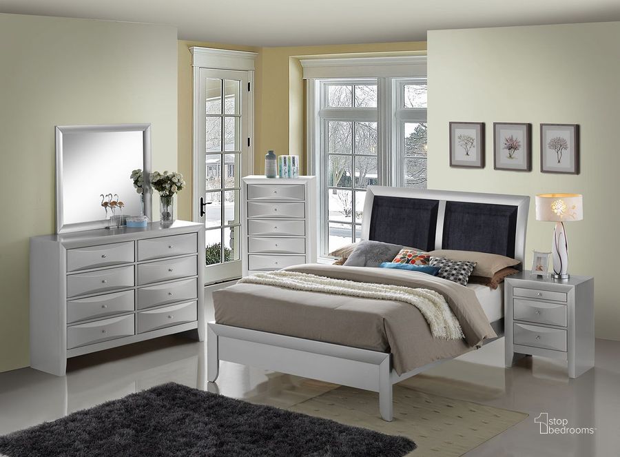 The appearance of G1503A Low Profile Bedroom Set designed by Glory in the transitional interior design. This silver gray piece of furniture  was selected by 1StopBedrooms from G15 Collection to add a touch of cosiness and style into your home. Sku: G1503A-QB-Queen  Bed  Headboard;G1503A-QB-Queen  Bed  Footboard;G1503A-QB-Queen Bed  Rails;G1503-N-Nightstand. Material: Wood. Bed Size: Queen. Product Type: Low Profile Bed. Image1