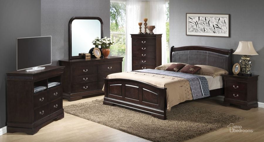 The appearance of G3125 Upholstered Headboard Bedroom Set designed by Glory in the traditional interior design. This cappuccino piece of furniture  was selected by 1StopBedrooms from G3125 Collection to add a touch of cosiness and style into your home. Sku: G3125C-QB2-Queen  Bed  Headboard;G3125C-QB2-Queen  Bed  Footboard;G3125C-QB2-Queen Bed  Rails;G3125-N-Nightstand. Material: Wood. Product Type: Panel Bed. Bed Size: Queen. Image1
