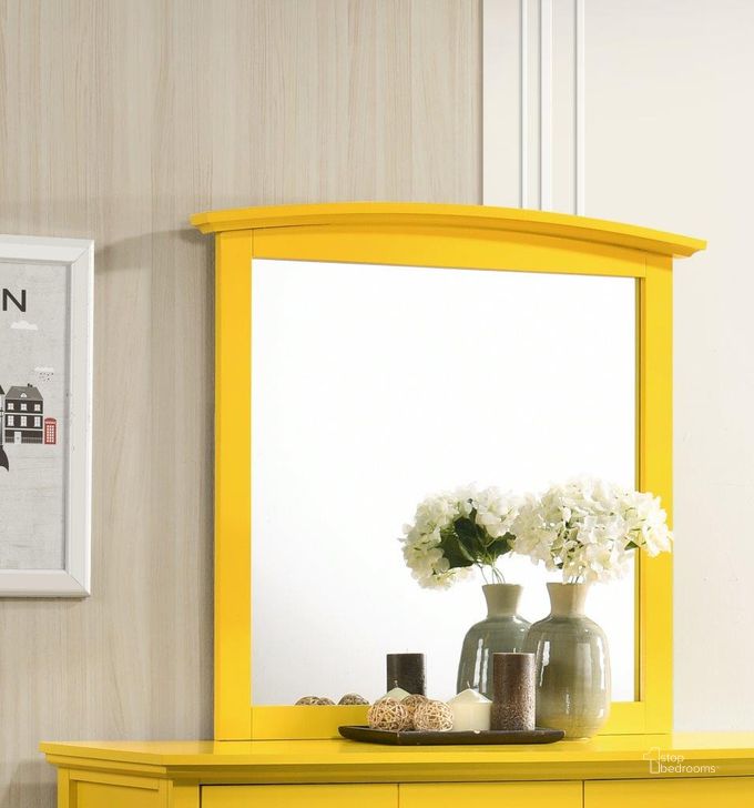 The appearance of Glory Furniture Hammond Mirror, Yellow designed by Glory in the modern / contemporary interior design. This yellow piece of furniture  was selected by 1StopBedrooms from Hammond Collection to add a touch of cosiness and style into your home. Sku: G5402-M-Arched Dresser Mirror. Material: Wood. Product Type: Dresser Mirror. Image1