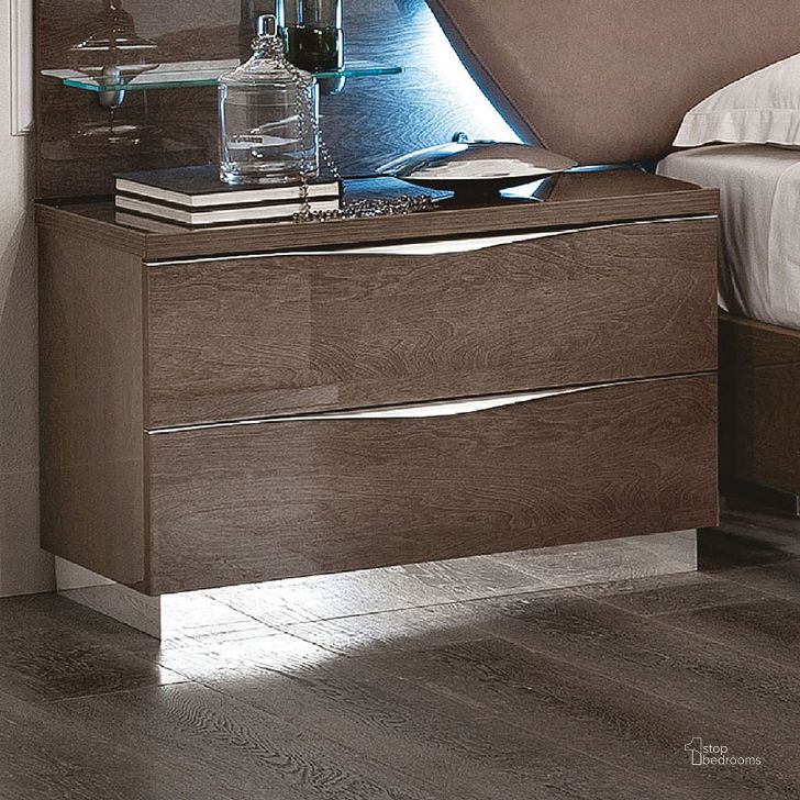 The appearance of Platinum Maxi Nightstand designed by ESF in the modern / contemporary interior design. This brown piece of furniture  was selected by 1StopBedrooms from Platinum Collection to add a touch of cosiness and style into your home. Sku: PLATINUMN/S. Product Type: Nightstand. Material: MDF.