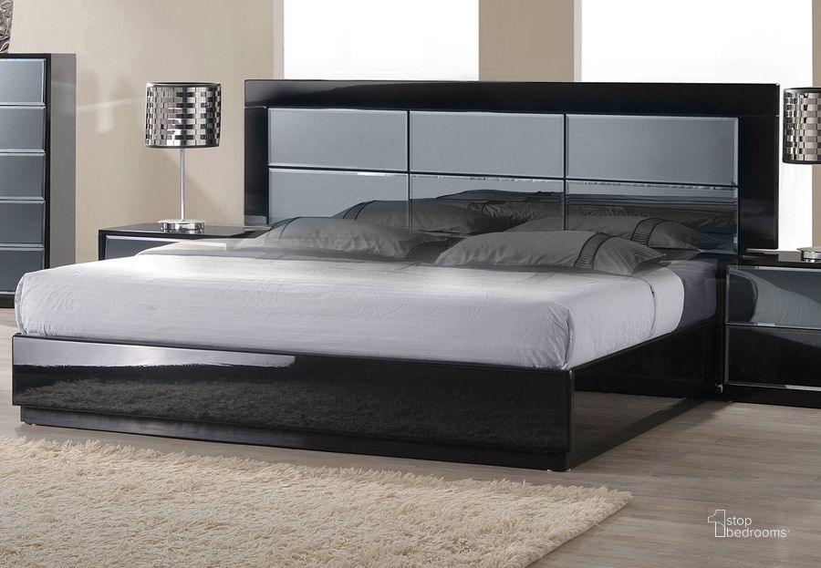 The appearance of Venice Platform Bed (King) designed by Chintaly Imports in the modern / contemporary interior design. This gloss black piece of furniture  was selected by 1StopBedrooms from Venice Collection to add a touch of cosiness and style into your home. Sku: VENICE-BED-KG-HB;VENICE-BED-KG-FBSR;VENICE-BED-KG-SLT. Bed Type: Platform Bed. Product Type: Platform Bed. Bed Size: King. Material: MDF. Image1