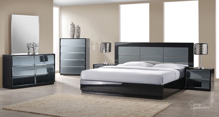 The appearance of Venice Platform Bedroom Set designed by Chintaly Imports in the modern / contemporary interior design. This gloss black piece of furniture  was selected by 1StopBedrooms from Venice Collection to add a touch of cosiness and style into your home. Sku: VENICE-BED-QN-HB;VENICE-BED-QN-FBSR;VENICE-BED-QN-SLT;VENICE-NS. Bed Type: Platform Bed. Product Type: Platform Bed. Bed Size: Queen. Image1