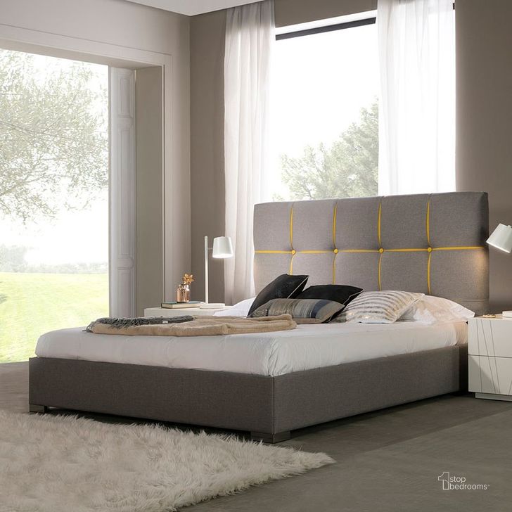 The appearance of Veronica Upholstered Storage Bed (Queen) designed by ESF in the modern / contemporary interior design. This grey piece of furniture  was selected by 1StopBedrooms from Veronica Collection to add a touch of cosiness and style into your home. Sku: VERONICABEDQS. Bed Type: Storage Bed. Material: Fabric. Product Type: Storage Bed. Bed Size: Queen. Image1