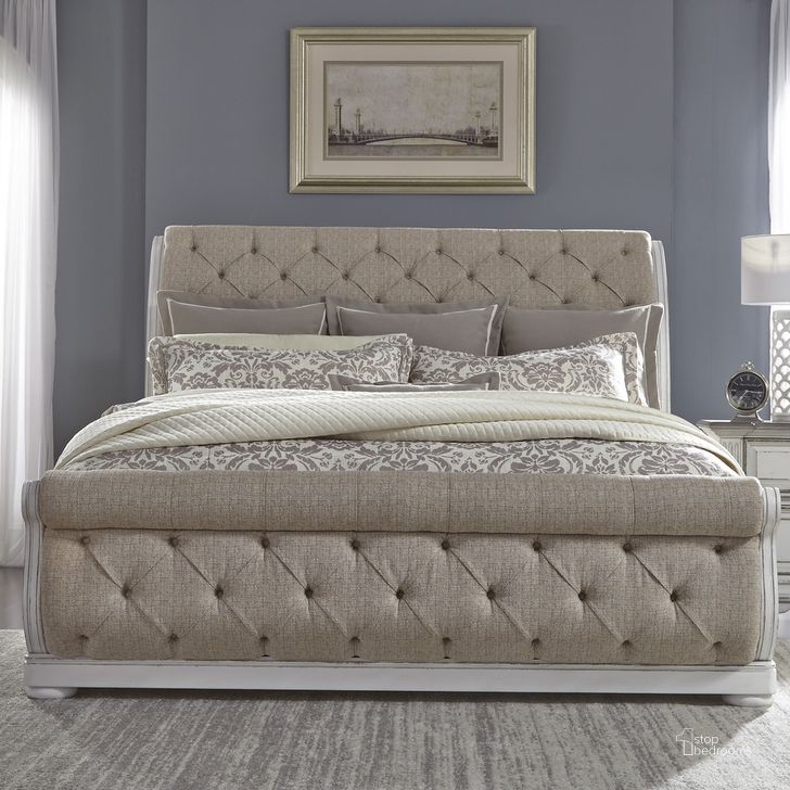 The appearance of Abbey Park California King Sleigh Bed In Antique White and Weathered Brown designed by Liberty in the traditional interior design. This white piece of furniture  was selected by 1StopBedrooms from Abbey Park Collection to add a touch of cosiness and style into your home. Sku: 520-BR22FU;520-BR22HU;520-BR92C. Product Type: Sleigh Bed. Bed Size: California King. Material: Rubberwood. Image1