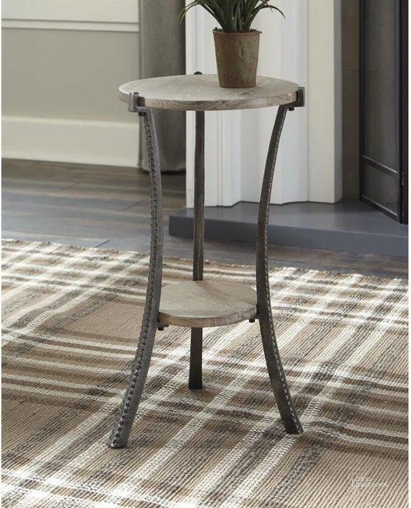 The appearance of Amqui White Wash/Pewter Accent Table designed by Isaac Tahari in the transitional interior design. This white wash/pewter piece of furniture  was selected by 1StopBedrooms from Amqui Collection to add a touch of cosiness and style into your home. Sku: A4000081. Material: Metal. Product Type: Accent Table. Image1