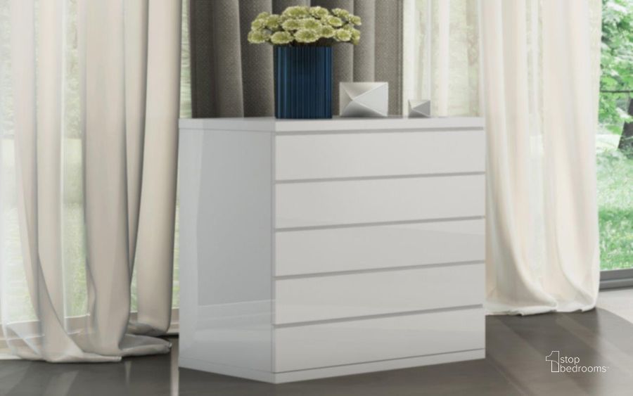 The appearance of Anna White 5 Drawer Chest designed by Whiteline Modern Living in the modern / contemporary interior design. This white piece of furniture  was selected by 1StopBedrooms from Anna Collection to add a touch of cosiness and style into your home. Sku: CD1207-WHT. Product Type: Chest. Image1