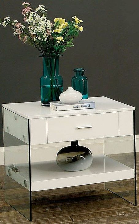 The appearance of Arsenious White End Table designed by Boho House in the modern / contemporary interior design. This white piece of furniture  was selected by 1StopBedrooms from Arsenious Collection to add a touch of cosiness and style into your home. Sku: CM4451WH-E. Material: Glass. Product Type: End Table. Table Top Shape: Rectangular. Image1