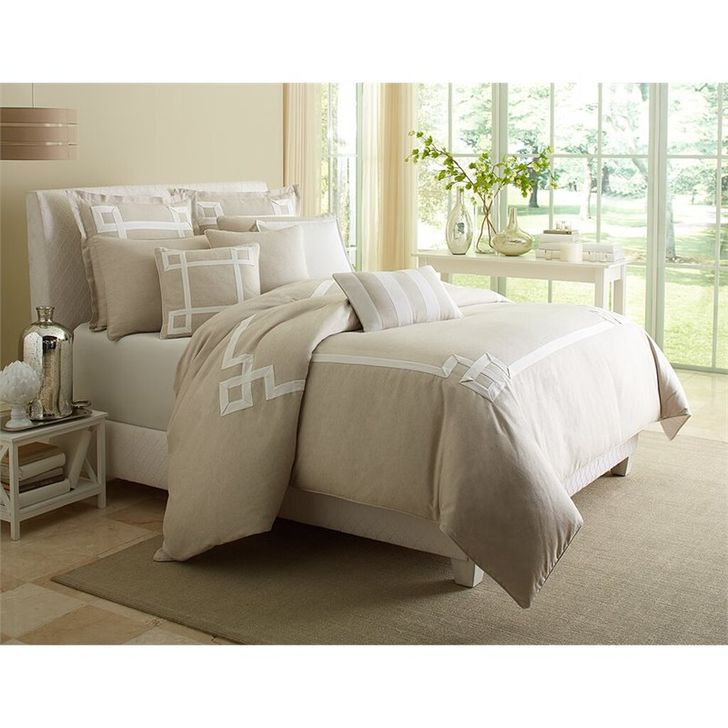 The appearance of Avenue A 10 Piece King Comforter Set In Natural designed by AICO in the modern / contemporary interior design. This natural piece of furniture  was selected by 1StopBedrooms from Avenue Collection to add a touch of cosiness and style into your home. Sku: BCS-KS10-AVENU-NAT. Material: Polyester. Bed Size: King. Product Type: Comforter Set.