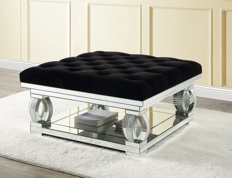 The appearance of Averline Mirrored Ottoman designed by Sterling Designs in the glam interior design. This mirrored piece of furniture  was selected by 1StopBedrooms from Averline Collection to add a touch of cosiness and style into your home. Sku: AC00536. Material: Wood. Product Type: Ottoman. Image1