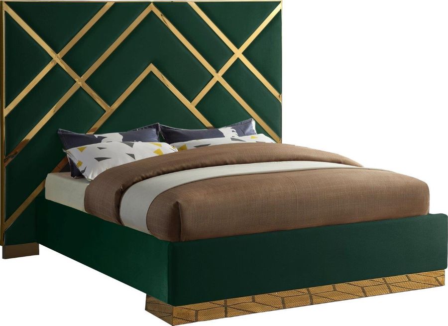 The appearance of Belle Cote Green Velvet Queen Bed designed by Furnique in the modern / contemporary interior design. This green velvet piece of furniture  was selected by 1StopBedrooms from Belle Cote Collection to add a touch of cosiness and style into your home. Sku: VectorGreen-Q-1;VectorGreen-Q-2. Bed Type: Platform Bed. Product Type: Platform Bed. Bed Size: Queen. Material: Velvet. Image1