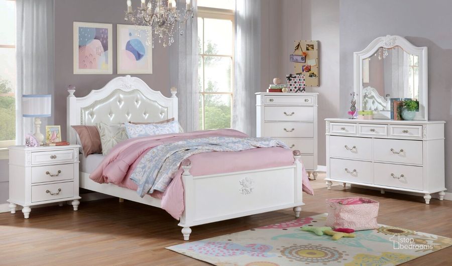 The appearance of Belva Full Bed In White designed by Furniture of America in the traditional interior design. This white piece of furniture  was selected by 1StopBedrooms from Belva Collection to add a touch of cosiness and style into your home. Sku: CM7174F-HB;CM7174F-FB;CM7174F-R. Bed Type: Poster Bed. Material: Wood. Product Type: Poster Bed. Bed Size: Full. Image1