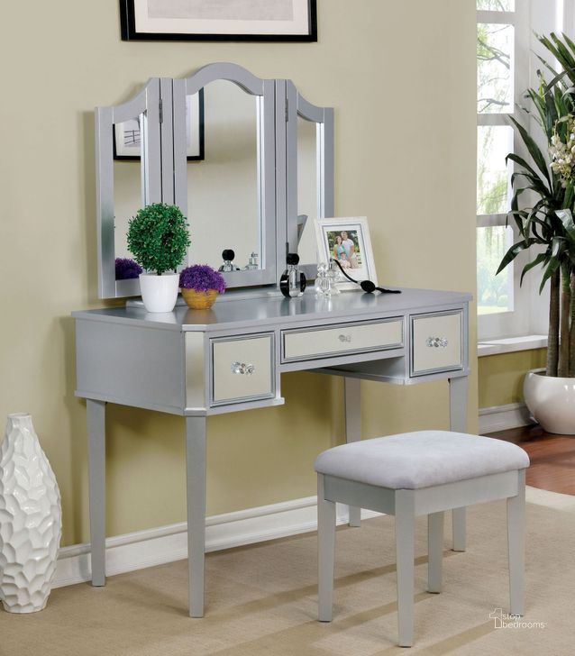 The appearance of Bowyer Silver Bedroom Vanity designed by Luxe Linea in the modern / contemporary interior design. This silver piece of furniture  was selected by 1StopBedrooms from Bowyer Collection to add a touch of cosiness and style into your home. Sku: CM-DK6148SV. Material: Fabric. Product Type: Vanity Set. Image1