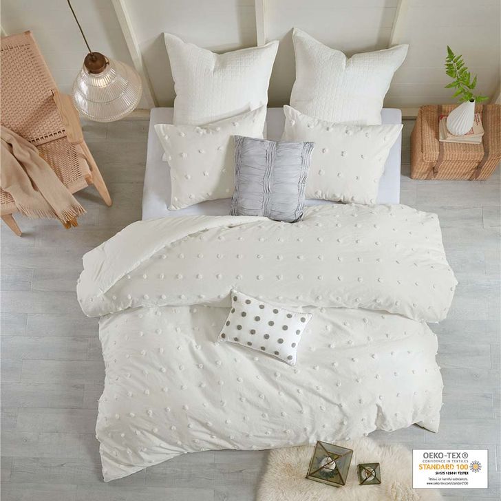 The appearance of Brooklyn 5 Piece Cotton Jacquard Twin Comforter Set In Ivory designed by Olliix in the modern / contemporary interior design. This ivory piece of furniture  was selected by 1StopBedrooms from Brooklyn Collection to add a touch of cosiness and style into your home. Sku: UH10-0198. Material: Polyester. Bed Size: Twin. Product Type: Comforter Set. Image1