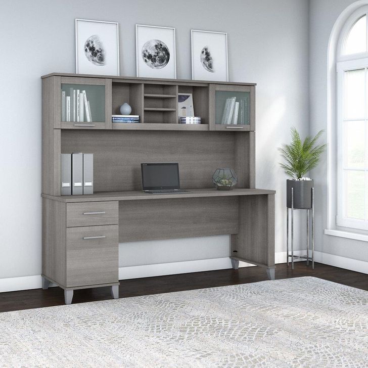 The appearance of Bush Furniture Somerset 72W Office Desk with Drawers and Hutch in Platinum Gray designed by Bush Furniture in the modern / contemporary interior design. This platinum gray piece of furniture  was selected by 1StopBedrooms from Somerset Collection to add a touch of cosiness and style into your home. Sku: SET018PG. Product Type: Desk & Hutch. Image1
