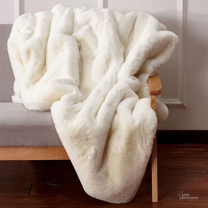 The appearance of Caparica Throw In Off White designed by Furniture of America in the modern / contemporary interior design. This off white piece of furniture  was selected by 1StopBedrooms from Caparica Collection to add a touch of cosiness and style into your home. Sku: TW4144. Material: Polyester. Product Type: Throw.