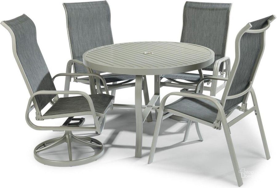 The appearance of Captiva Gray 5 Piece Outdoor Dining Set 6700-3215 designed by Homestyles in the modern / contemporary interior design. This gray piece of furniture  was selected by 1StopBedrooms from Captiva Collection to add a touch of cosiness and style into your home. Sku: 6700-32;6700-81;6700-55;6700-55. Table Base Style: Trestle. Table Top Shape: Round. Material: Aluminum. Product Type: Outdoor Dining Set. Image1