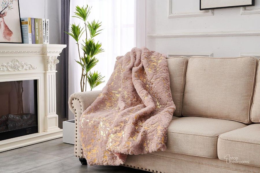 The appearance of Cassilda Luxury Chinchilla Faux Fur Gilded Throw Blanket In Pink and Gold designed by Amazing Rugs in the modern / contemporary interior design. This pink and gold piece of furniture  was selected by 1StopBedrooms from Casilda Collection to add a touch of cosiness and style into your home. Sku: RSTGLSPPK5060. Material: Polyester. Product Type: Throw. Image1