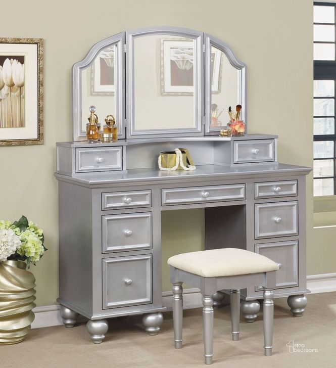 The appearance of Athy Silver Vanity With Stool designed by Furniture of America in the transitional interior design. This silver piece of furniture  was selected by 1StopBedrooms from Athy Collection to add a touch of cosiness and style into your home. Sku: CM-DK6848SV. Material: Fabric. Product Type: Vanity Set. Image1
