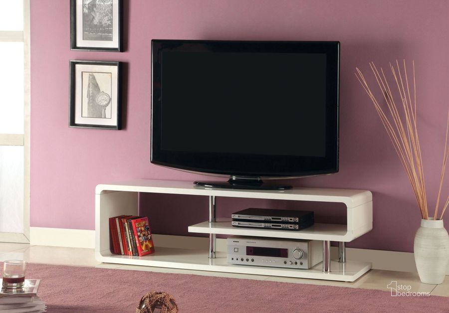 The appearance of Ninove II White High Gloss 55 TV Console designed by Furniture of America in the modern / contemporary interior design. This white piece of furniture  was selected by 1StopBedrooms from Ninove Collection to add a touch of cosiness and style into your home. Sku: CM5057-TV. Material: Wood. Product Type: TV Console.