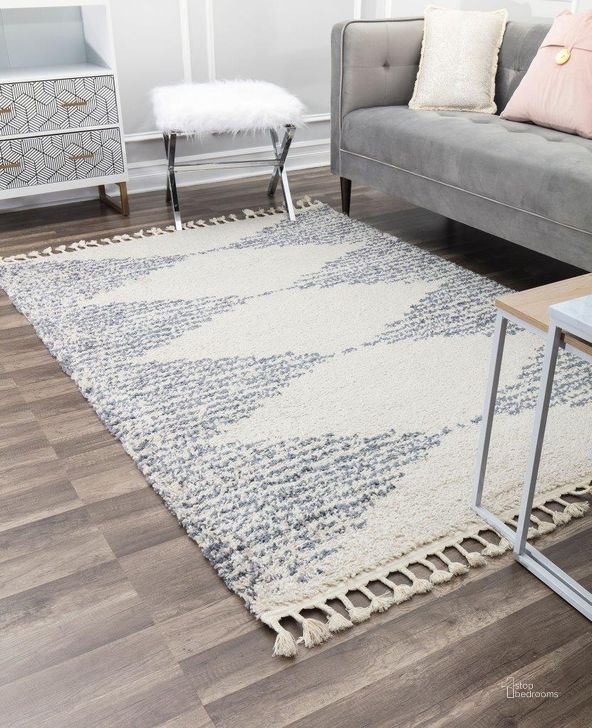 The appearance of CosmoLiving By Cosmopolitan Moon MS30B Heath Gray Tribal Moroccan White 2'2 x 4' Area Rug designed by Rugs America in the moroccan interior design. This gray piece of furniture  was selected by 1StopBedrooms from Moon Collection to add a touch of cosiness and style into your home. Sku: RA28938. Material: Polypropylene. Product Type: Area Rugs. Image1