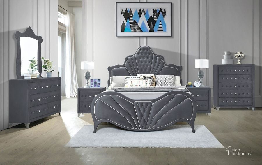 The appearance of Dante Upholstered Bedroom Set (Gray) designed by ACME in the glam interior design. This gray piece of furniture  was selected by 1StopBedrooms from Dante Collection to add a touch of cosiness and style into your home. Sku: 24230Q-HB;24231Q-FB;24232Q-R;24233. Bed Type: Panel Bed. Material: Wood. Product Type: Panel Bed. Bed Size: Queen. Image1
