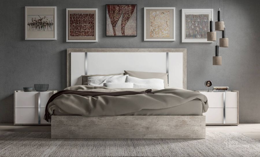 The appearance of ESF Status Italy Treviso White Grey Bedroom Set designed by ESF in the modern / contemporary interior design. This white and gray piece of furniture  was selected by 1StopBedrooms from Status Italy Collection to add a touch of cosiness and style into your home. Sku: TREVISOBEDQS;WFRAMEKINGS;TREVISONS. Bed Type: Platform Bed. Product Type: Platform Bed. Bed Size: King. Image1