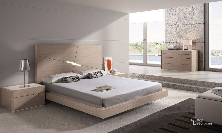 The appearance of Evora Platform Bedroom Set designed by J&M in the modern / contemporary interior design. This cream piece of furniture  was selected by 1StopBedrooms from Evora Collection to add a touch of cosiness and style into your home. Sku: 18145-Q;18145-Nsl. Bed Type: Platform Bed. Material: Wood. Product Type: Platform Bed. Bed Size: Queen. Image1