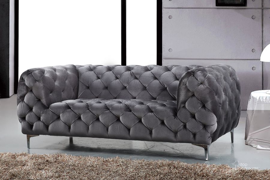 The appearance of Meridian Mercer Velvet Loveseat in Grey designed by Meridian in the modern / contemporary interior design. This grey velvet piece of furniture  was selected by 1StopBedrooms from Mercer Collection to add a touch of cosiness and style into your home. Sku: 646GRY-L. Material: Fabric. Product Type: Loveseat. Image1