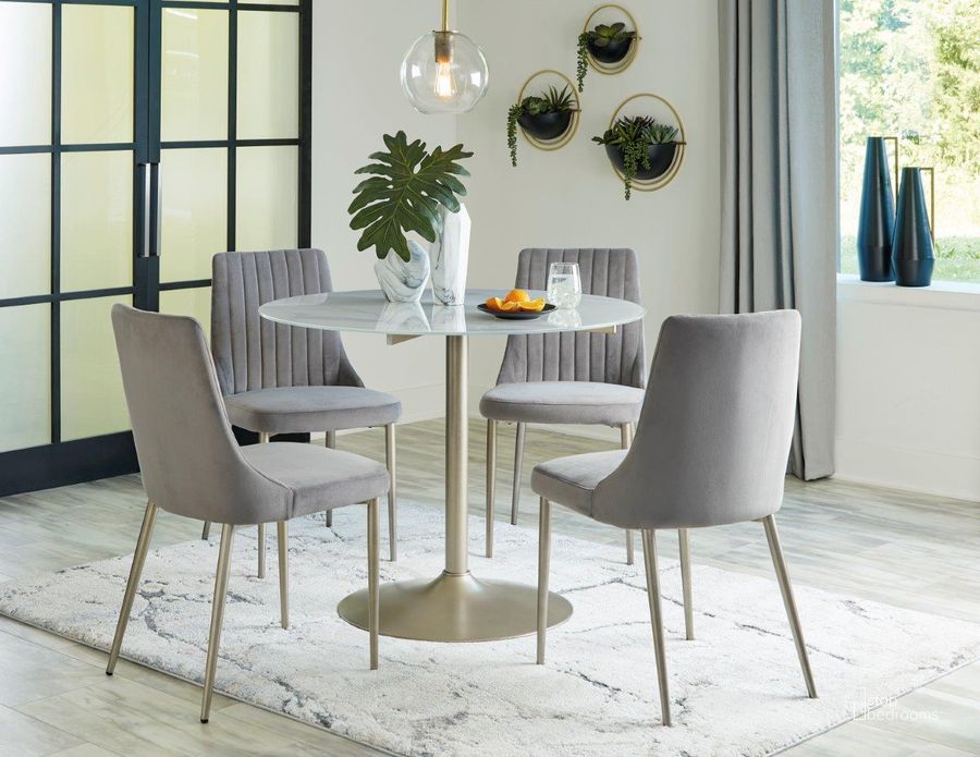The appearance of Fraserville Two-tone Dining Set designed by Atelier Home in the modern / contemporary interior design. This two-tone piece of furniture  was selected by 1StopBedrooms from Fraserville Collection to add a touch of cosiness and style into your home. Sku: D262-15;D262-01. Table Base Style: Pedestal. Table Top Shape: Round. Material: Marble. Product Type: Dining Room Set. Size: 39". Image1