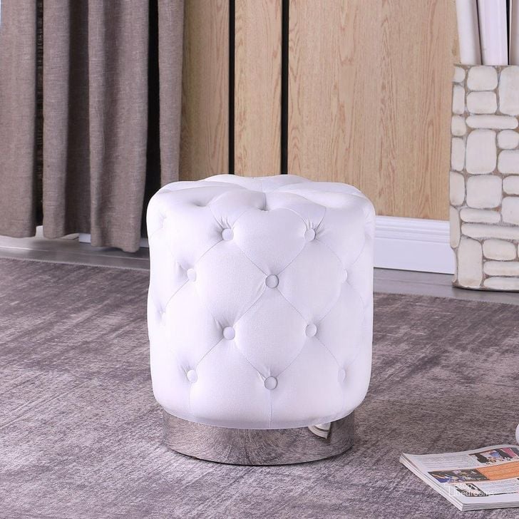 The appearance of Jacobson Tufted Velvet White Accent Ottoman designed by Best Master Furniture in the modern / contemporary interior design. This white piece of furniture  was selected by 1StopBedrooms from Jacobson Collection to add a touch of cosiness and style into your home. Sku: JO002VW. Product Type: Ottoman. Material: Velvet.