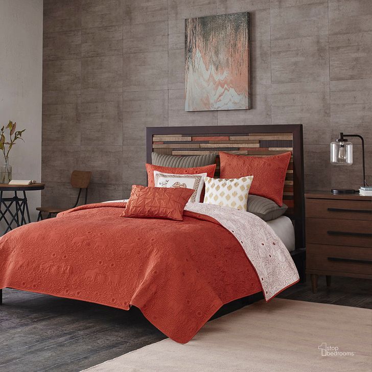 The appearance of Kandula Cotton Percale Queen Coverlet Set In Coral designed by Olliix in the transitional interior design. This coral piece of furniture  was selected by 1StopBedrooms from Kandula Collection to add a touch of cosiness and style into your home. Sku: II13-610. Material: Polyester. Bed Size: Queen. Product Type: Coverlet Set. Image1