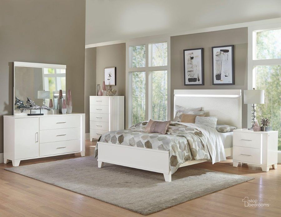 The appearance of Kerren White High Gloss Upholstered Panel Bedroom Set designed by Homelegance in the modern / contemporary interior design. This white piece of furniture  was selected by 1StopBedrooms from Kerren Collection to add a touch of cosiness and style into your home. Sku: 1678W-1;1678W-2;1678W-3;1678W-4. Bed Type: Panel Bed. Material: Wood. Product Type: Panel Bed. Bed Size: Queen. Image1