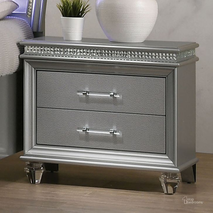 The appearance of Maddie Night Stand In Silver designed by Furniture of America in the modern / contemporary interior design. This silver piece of furniture  was selected by 1StopBedrooms from Maddie Collection to add a touch of cosiness and style into your home. Sku: CM7899SV-N. Material: Wood. Product Type: Nightstand. Image1