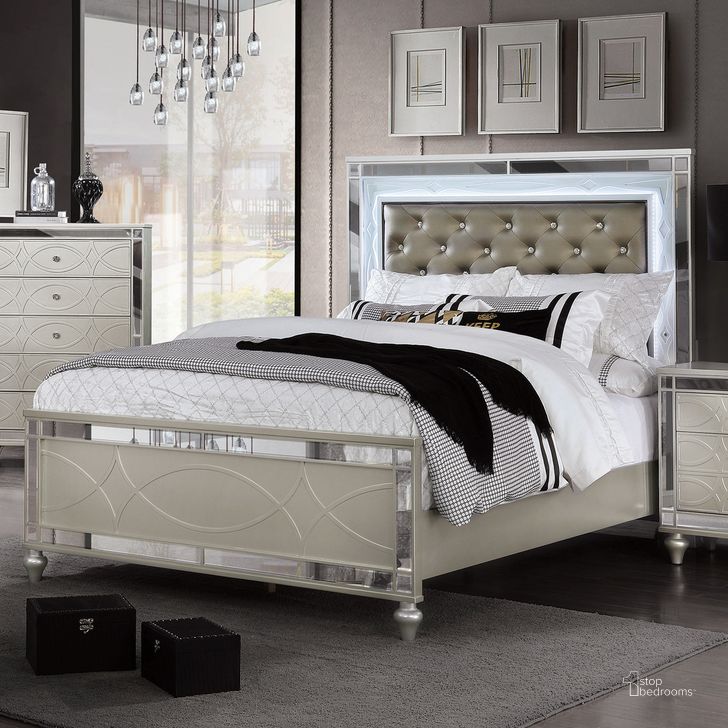 The appearance of Manar Queen Bed In Silver designed by Furniture of America in the transitional interior design. This silver piece of furniture  was selected by 1StopBedrooms from Manar Collection to add a touch of cosiness and style into your home. Sku: CM7891Q-HB;CM7891Q-FB;CM7891Q-R. Bed Type: Panel Bed. Material: Wood. Product Type: Panel Bed. Bed Size: Queen. Image1