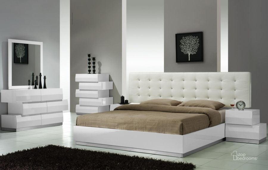 The appearance of Milan White Lacquer Platform Bedroom Set designed by J&M in the modern / contemporary interior design. This white piece of furniture  was selected by 1StopBedrooms from Milan Collection to add a touch of cosiness and style into your home. Sku: 17687-Q;17687-NSL. Bed Type: Platform Bed. Material: Wood. Product Type: Platform Bed. Bed Size: Queen. Image1