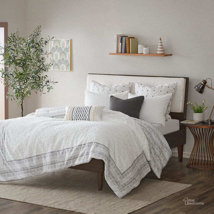The appearance of Mill Cotton Clipped Jacq Queen Comforter Set In Gray designed by Olliix in the modern / contemporary interior design. This gray piece of furniture  was selected by 1StopBedrooms from Mill Valley Collection to add a touch of cosiness and style into your home. Sku: II10-1065. Material: Polyester. Bed Size: Queen. Product Type: Comforter Set. Image1