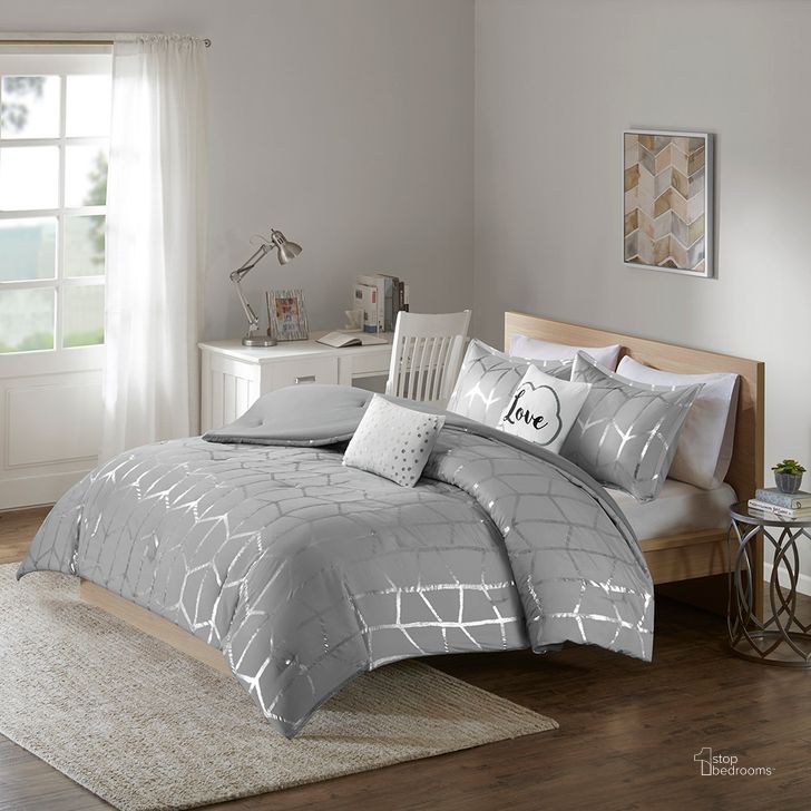 The appearance of Polyester Brushed Microfiber Printed 5Pcs Queen Comforter Set In Grey/Silver designed by Olliix in the modern / contemporary interior design. This grey/silver piece of furniture  was selected by 1StopBedrooms from Raina Collection to add a touch of cosiness and style into your home. Sku: ID10-1244. Material: Polyester. Bed Size: Queen. Product Type: Comforter Set. Image1