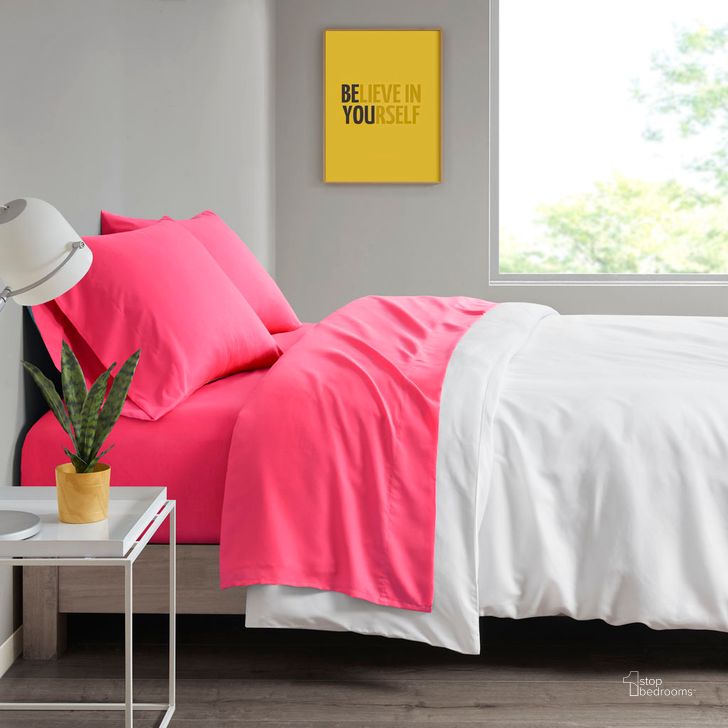 The appearance of Polyester Micro Fiber Solid King Sheet Set In Pink designed by Olliix in the transitional interior design. This pink piece of furniture  was selected by 1StopBedrooms from Microfiber Collection to add a touch of cosiness and style into your home. Sku: ID20-141. Material: Polyester. Bed Size: King. Product Type: Bed Sheet. Image1