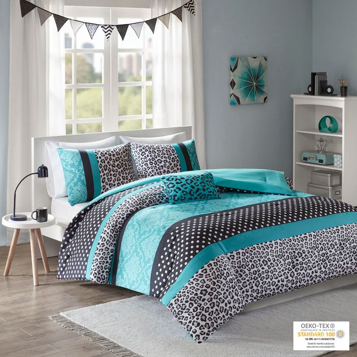 The appearance of Polyester Microfiber Printed King Comforter Set In Teal designed by Olliix in the modern / contemporary interior design. This teal piece of furniture  was selected by 1StopBedrooms from Chloe Collection to add a touch of cosiness and style into your home. Sku: MZ10-483. Material: Polyester. Bed Size: King. Product Type: Comforter Set. Image1