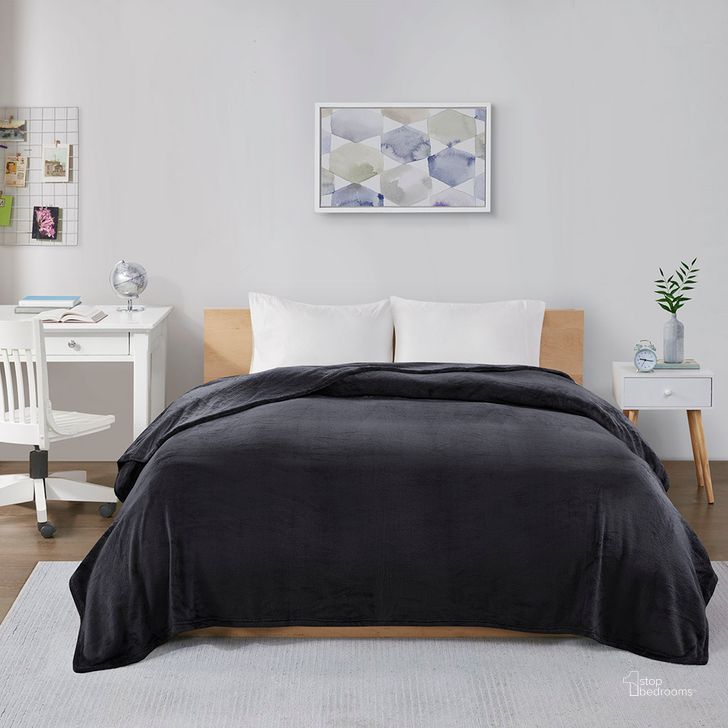 The appearance of Polyester Solid Microlight Plush Brushed Oversized Queen Blanket In Black designed by Olliix in the transitional interior design. This black piece of furniture  was selected by 1StopBedrooms from Microlight Plush Collection to add a touch of cosiness and style into your home. Sku: ID51-1087. Material: Polyester. Bed Size: Queen. Product Type: Throw. Image1