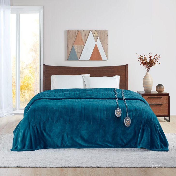 The appearance of Polyester Solid Microlight To Berber Heated Twin Blanket In Teal designed by Olliix in the transitional interior design. This teal piece of furniture  was selected by 1StopBedrooms from Heated Microlight to Berber Collection to add a touch of cosiness and style into your home. Sku: BR54-1936. Material: Polyester. Bed Size: Twin. Product Type: Throw. Image1