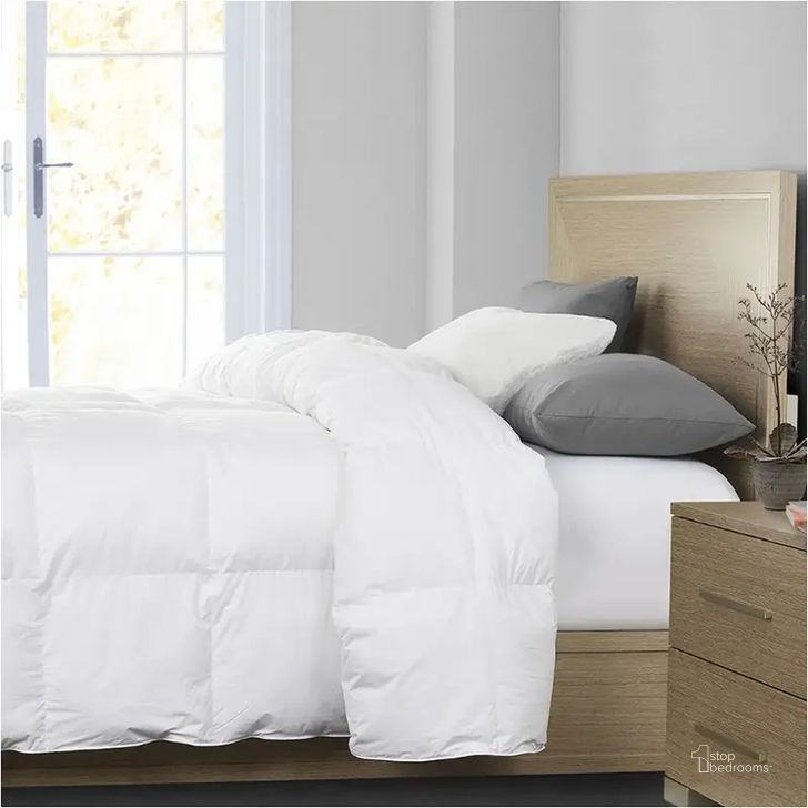 The appearance of Promenade Insert Queen Down Alternative Comforter In White designed by AICO in the transitional interior design. This white piece of furniture  was selected by 1StopBedrooms from Promenade Collection to add a touch of cosiness and style into your home. Sku: BCS-QCOMF-INSERT-WHT. Product Type: Comforter Set.