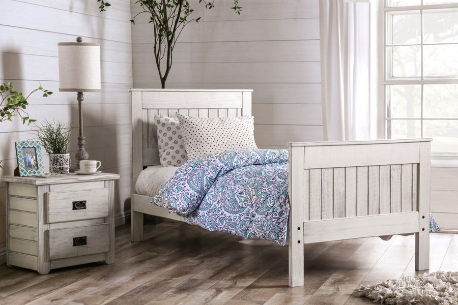 The appearance of Rockwall Queen Bed In Weathered White designed by Furniture of America in the rustic / southwestern interior design. This weathered white piece of furniture  was selected by 1StopBedrooms from Rockwall Collection to add a touch of cosiness and style into your home. Sku: AM7973WH-Q-HBFB;AM7973WH-Q-R. Bed Type: Panel Bed. Material: Wood. Product Type: Panel Bed. Bed Size: Queen. Image1